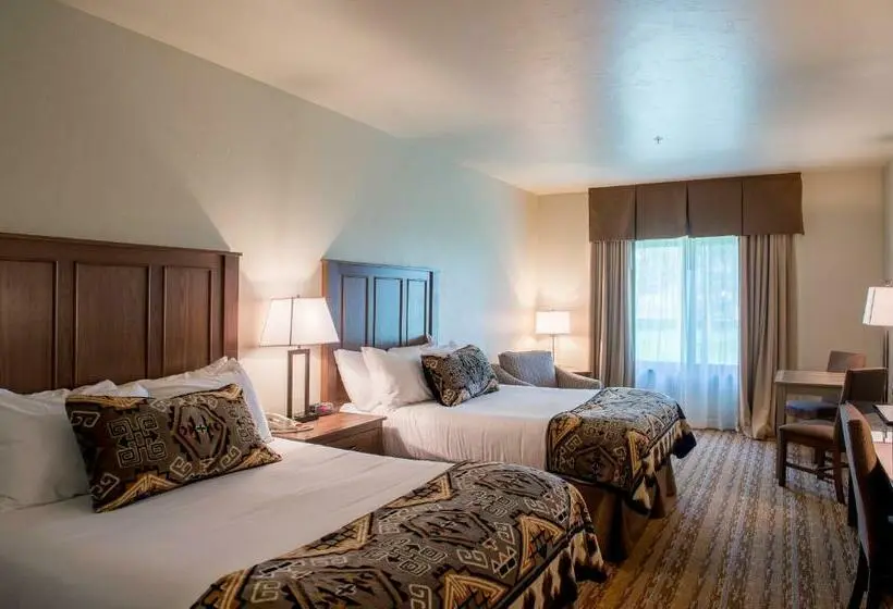 Standard-invahuone, Cedar Creek Lodge & Conference Center