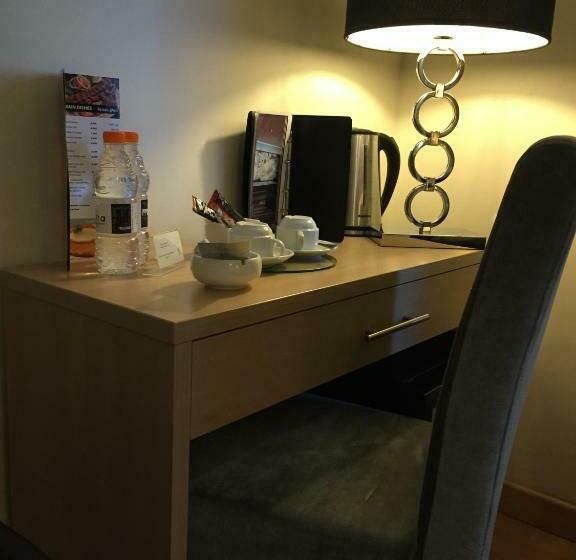 اتاق استاندارد, Crystal