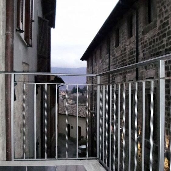 اتاق استاندارد سه نفره, Europa