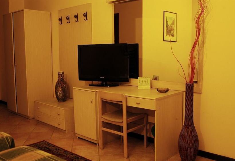 اتاق استاندارد, Europa