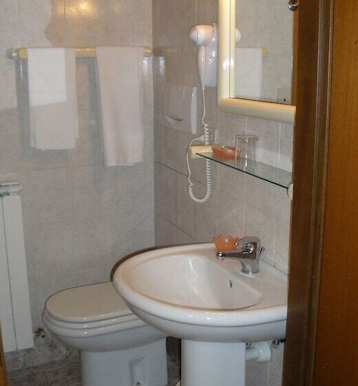 اتاق استاندارد, Europa