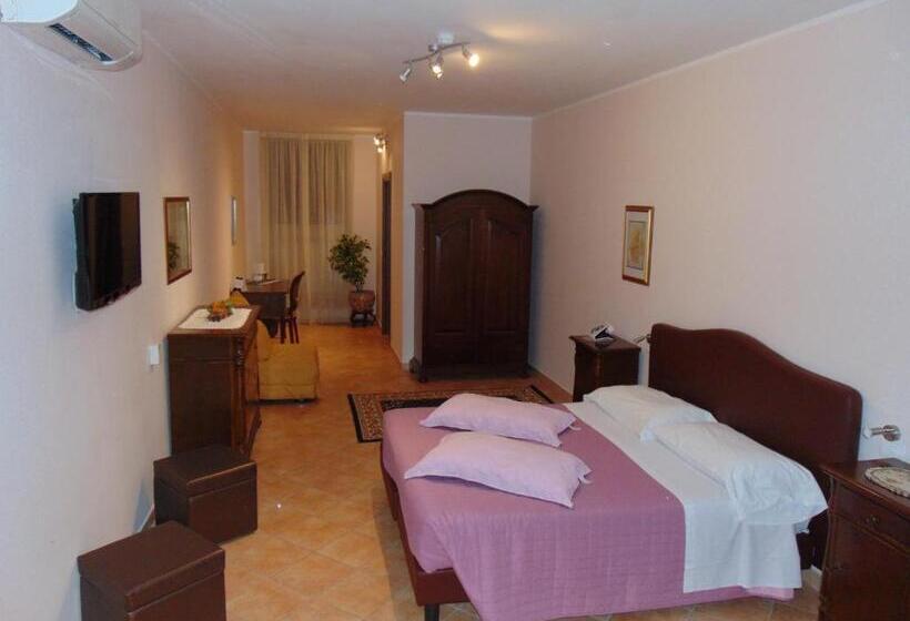 اتاق استاندارد, Europa