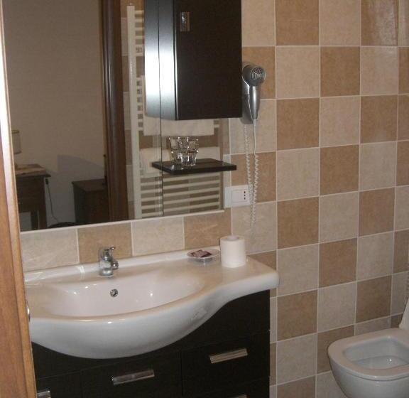 اتاق استاندارد, Europa