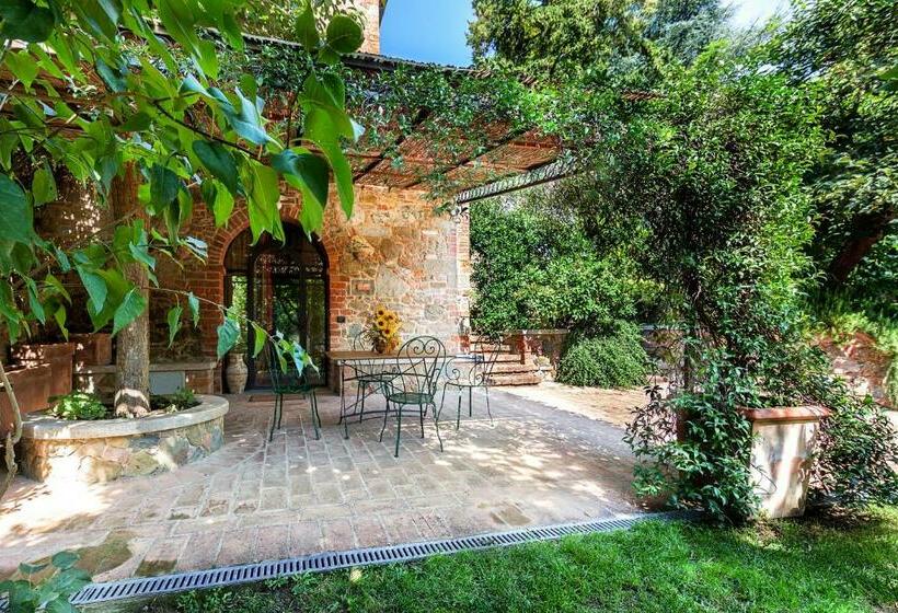 חדר סטודיו סטנדרד, Fonte Del Castagno