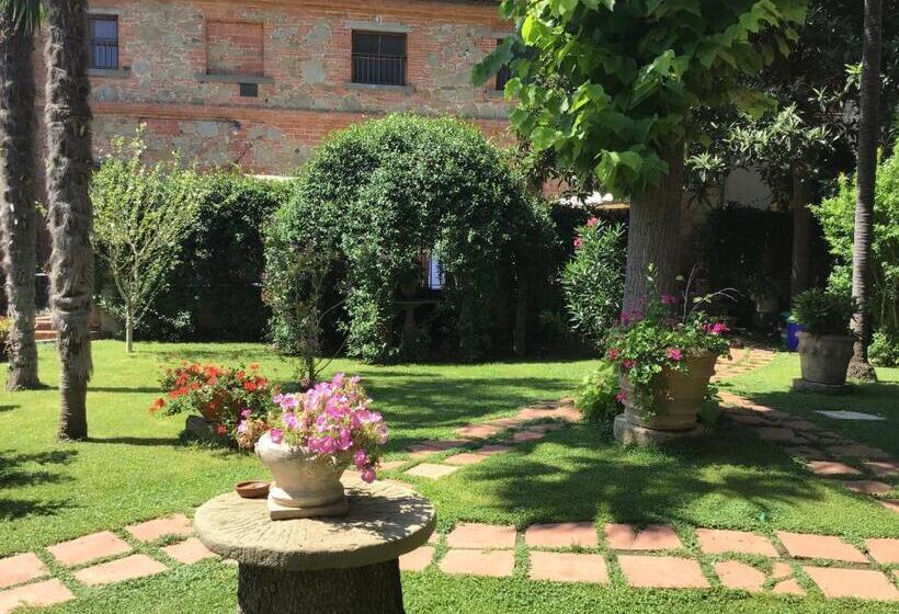 חדר סטנדרט לשלושה, Fonte Del Castagno