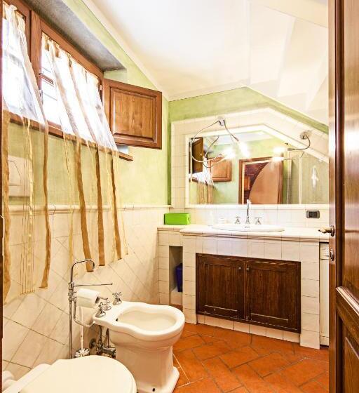 חדר לארבעה סטנדרטי עם נוף לגינה, Fonte Del Castagno