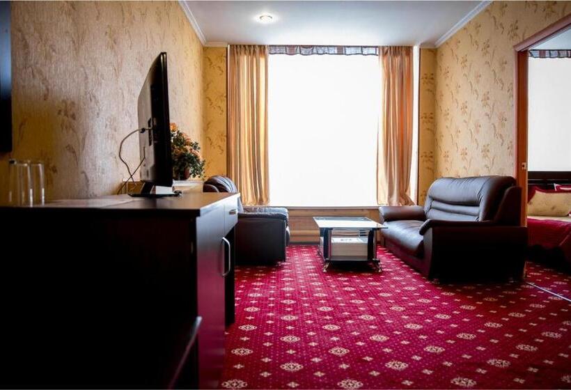 سوییت لوکس, Kazakhfilm