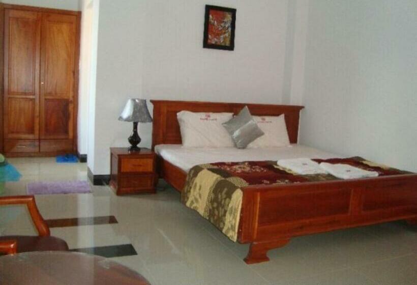 اتاق استاندارد, Khang Khang 2