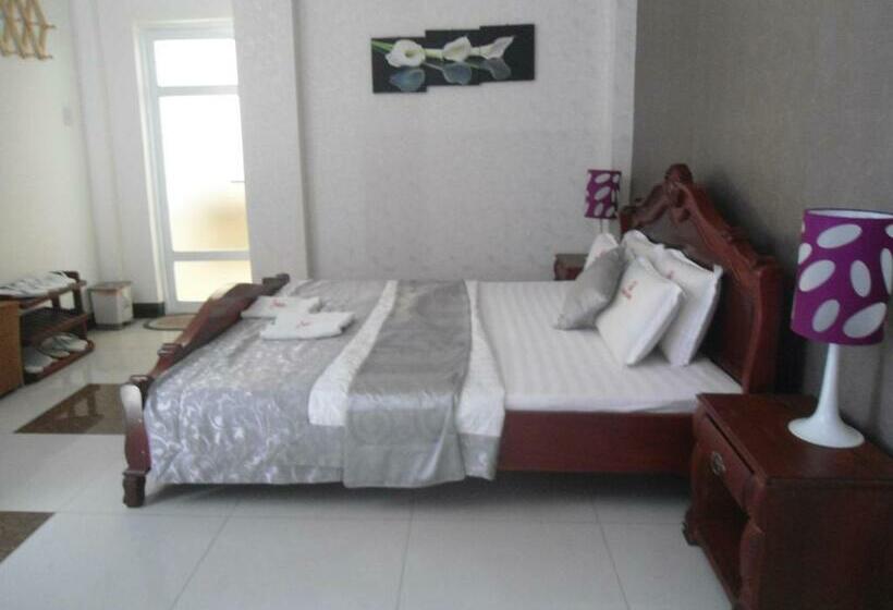 سوییت, Khang Khang 2