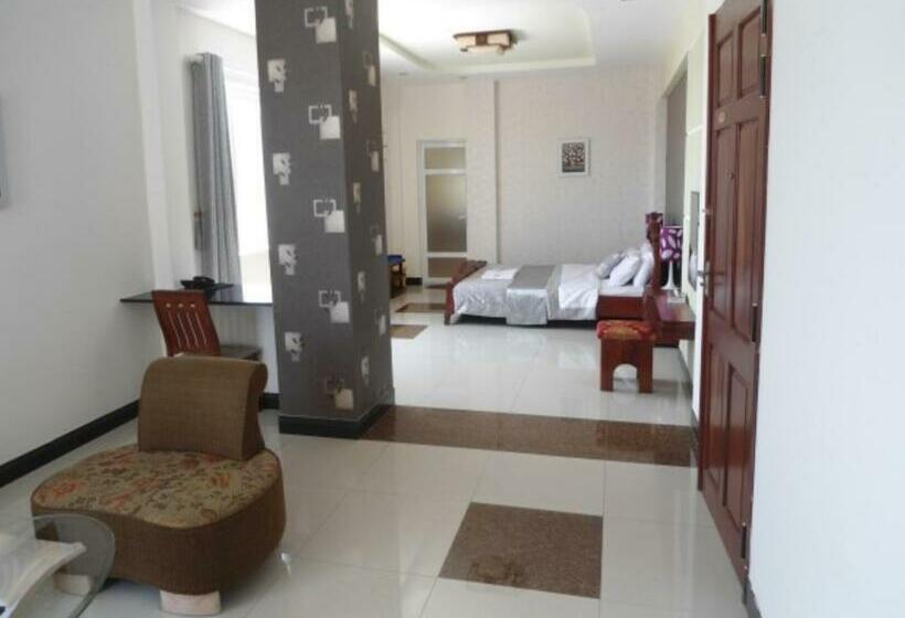 سوییت, Khang Khang 2