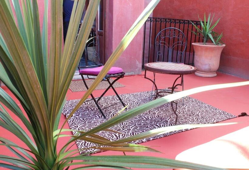 اتاق استاندارد با تراس, La Boheme