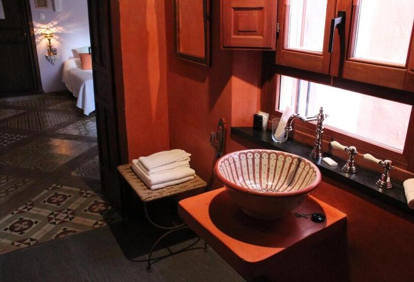 اتاق استاندارد با تراس, La Boheme