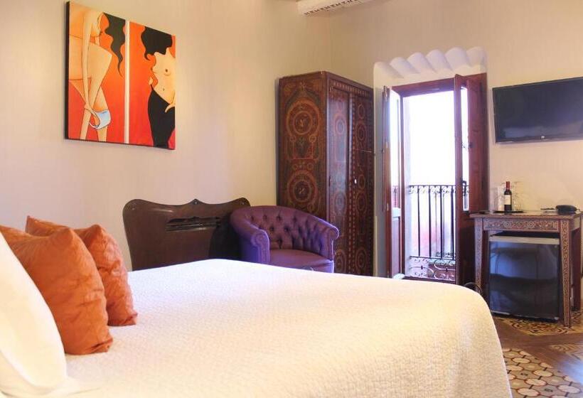 اتاق استاندارد با تراس, La Boheme