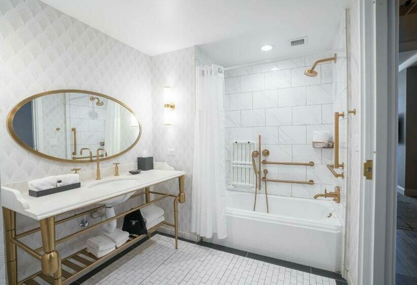 스탠다드 룸 킹사이즈 침대, Leveque, Autograph Collection