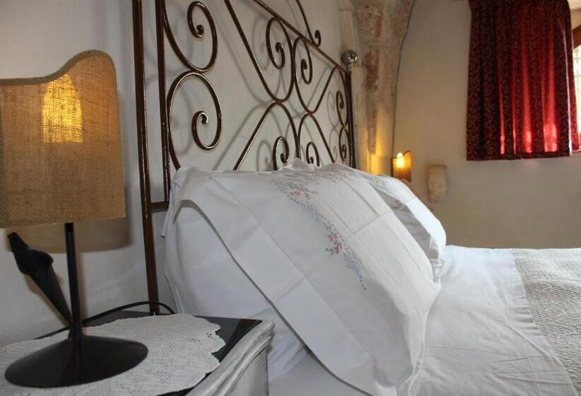 Номер Стандарт Вид на Сад, Masseria Tolla