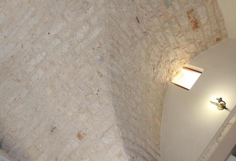 Номер Стандарт Вид на Сад, Masseria Tolla