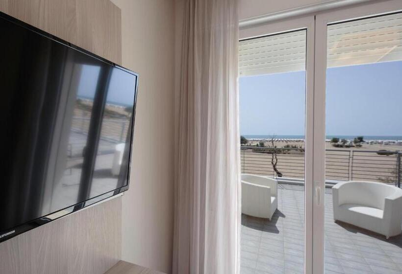 Standardzimmer mit Meerblick & Balkon, Monaco