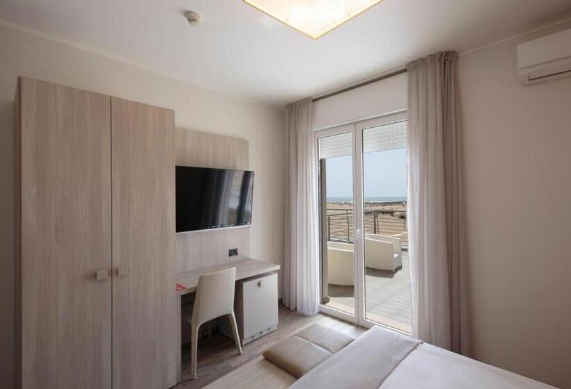 Standardzimmer mit Meerblick & Balkon, Monaco