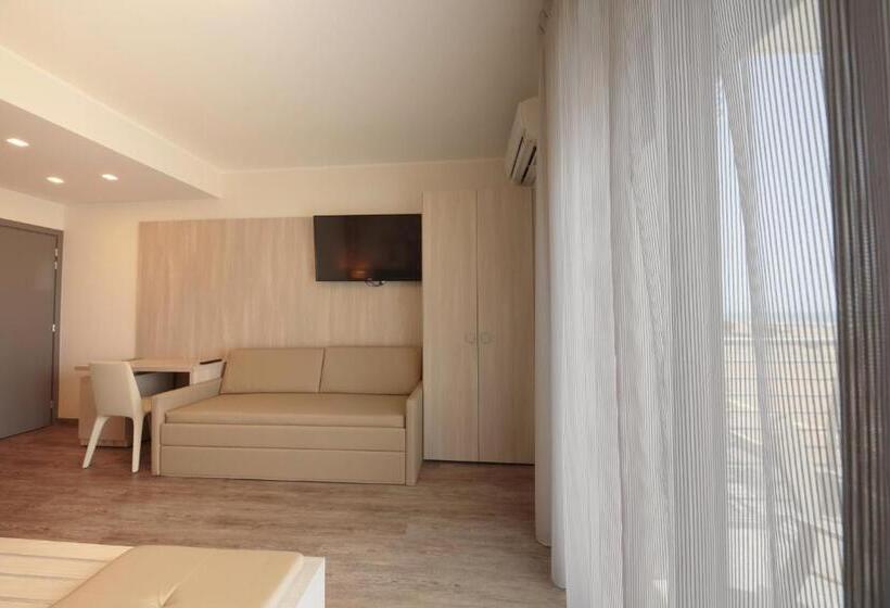 3-Bett-Standardzimmer Meerblick, Monaco