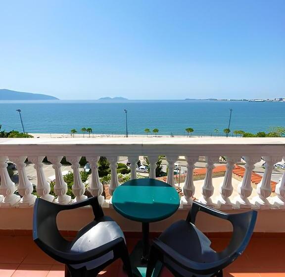 Chambre Standard avec Balcon, Nacional