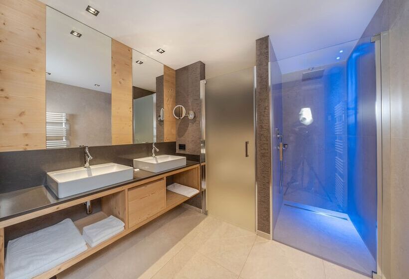 패밀리 스위트, Nature Hotel Delta