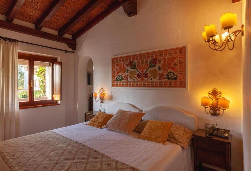 Полулюкс, Nora Club Hotel & Spa