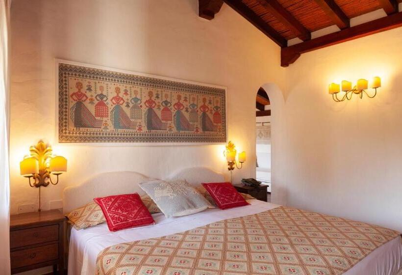 سوییت جونیور لوکس, Nora Club Hotel & Spa