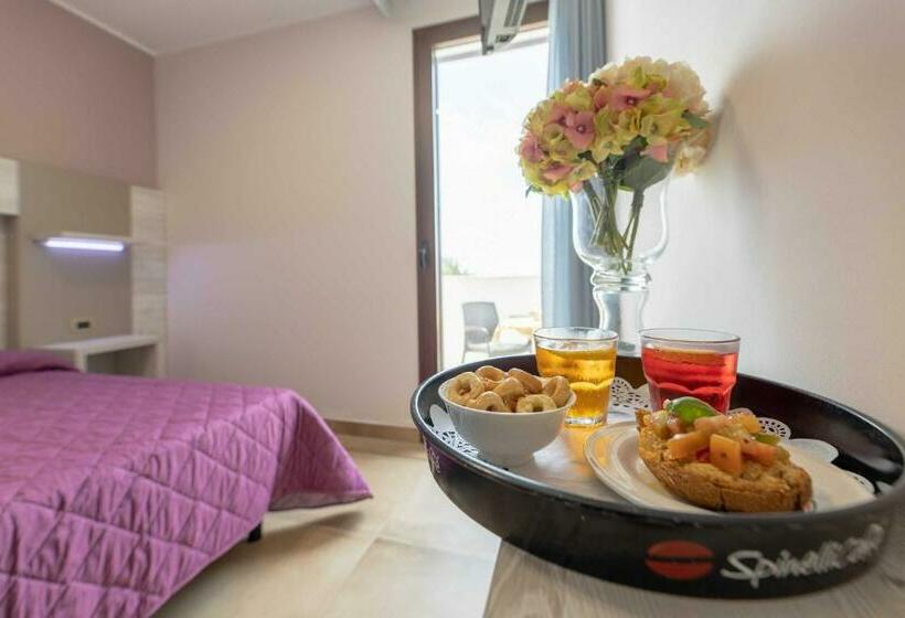 标准间侧面带海景, Salento Mirfran