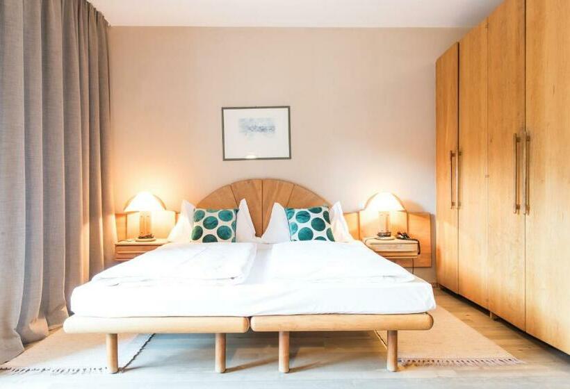 غرفة قياسية, Taubers Bio Vital