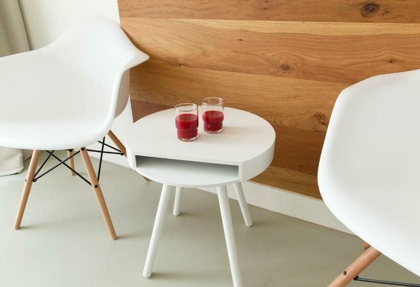 5 Bedroom Apartment, The Mansion