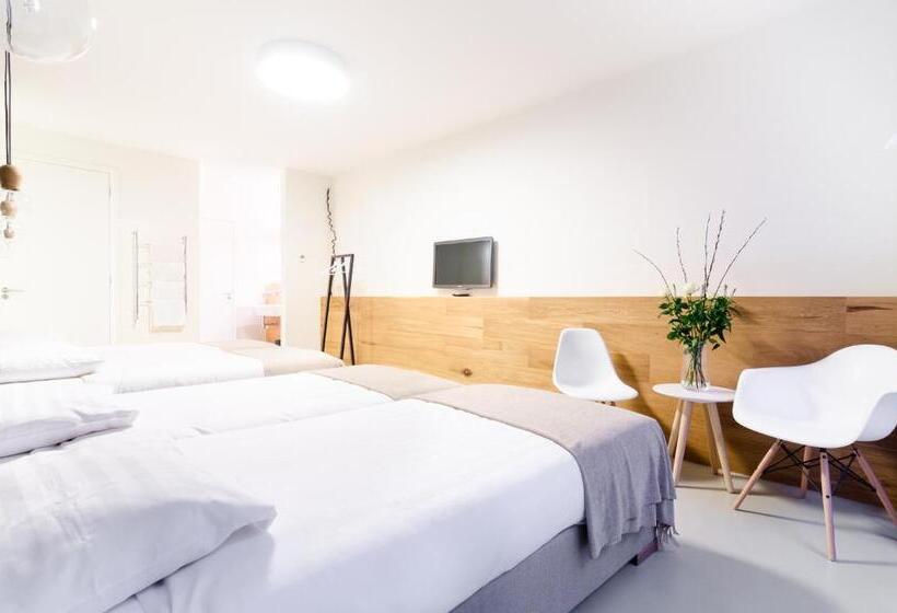 5 Bedroom Apartment, The Mansion