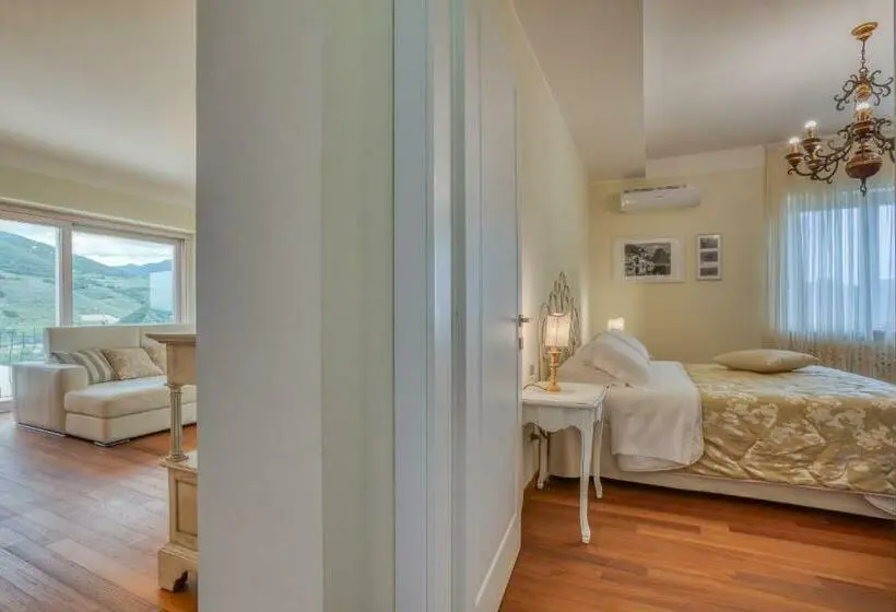Suite, Villa De Santis