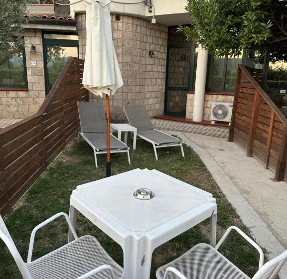 غرفة قياسية رباعية مطلة على الحديقة, Villa De Santis