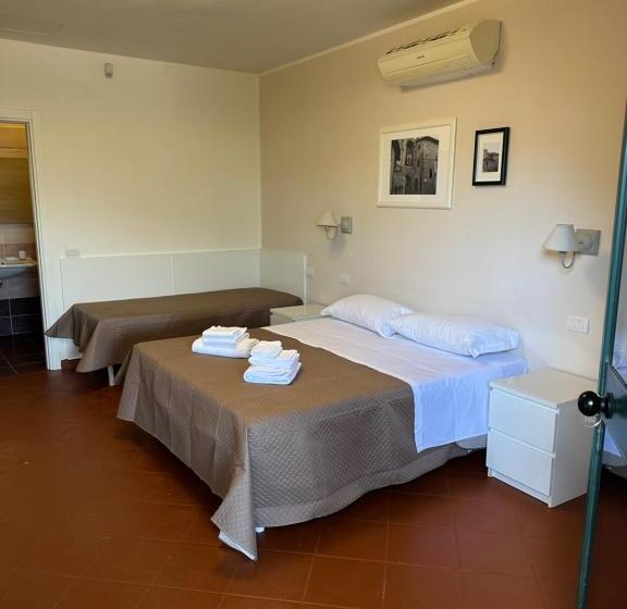 غرفة قياسية رباعية مطلة على الحديقة, Villa De Santis