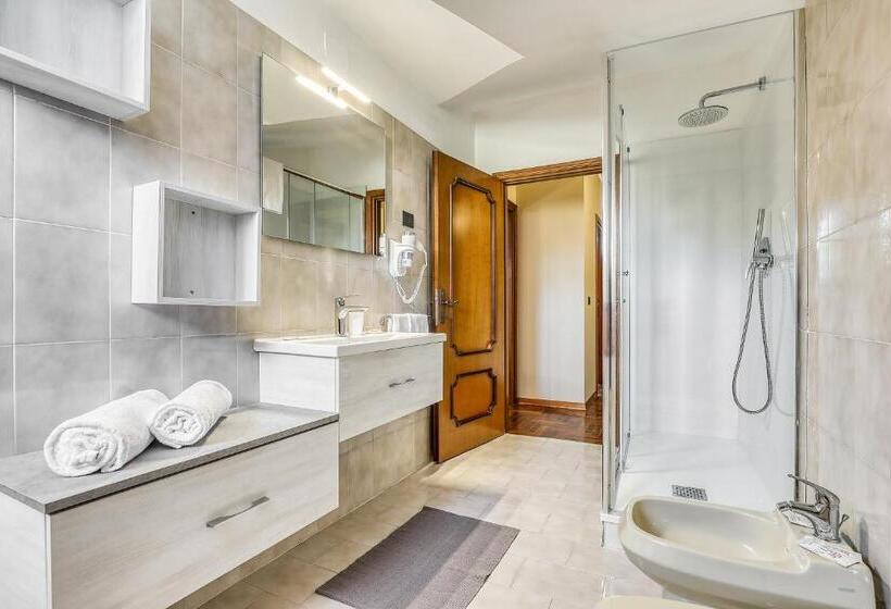 غرفة سوبيريور رباعية, Villa De Santis