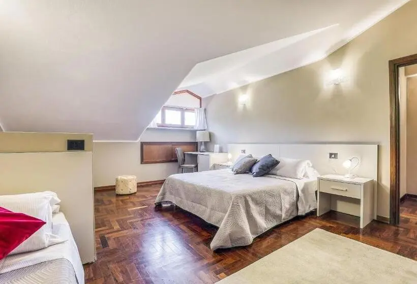 Quarto Familiar, Villa De Santis