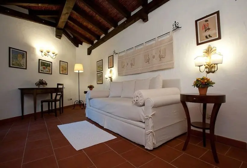 Juniorsviitti, Nora Club Hotel & Spa