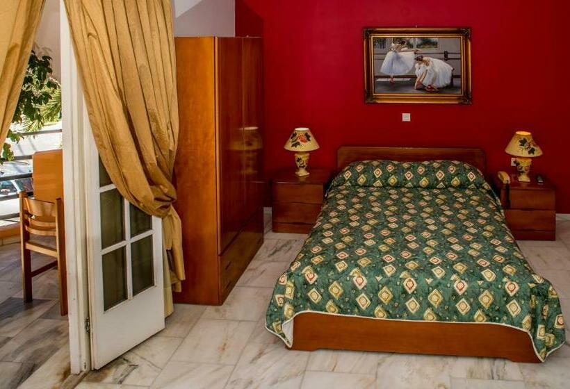 חדר סטודיו סטנדרד, Odysseus Palace