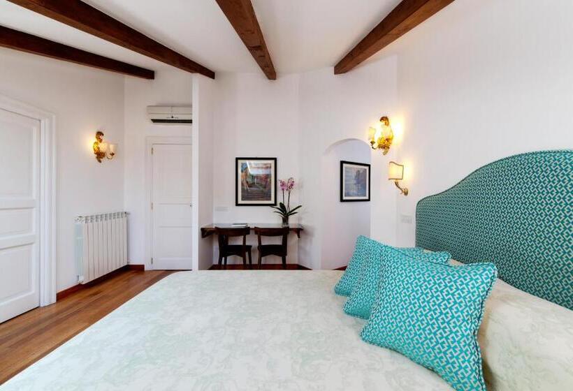 Полулюкс, B&b Maiure