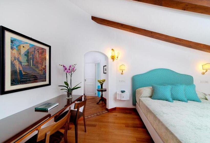 جناح جونيور, B&b Maiure