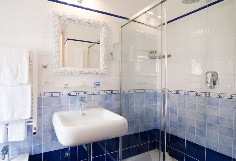 Номер Стандарт, B&b Maiure