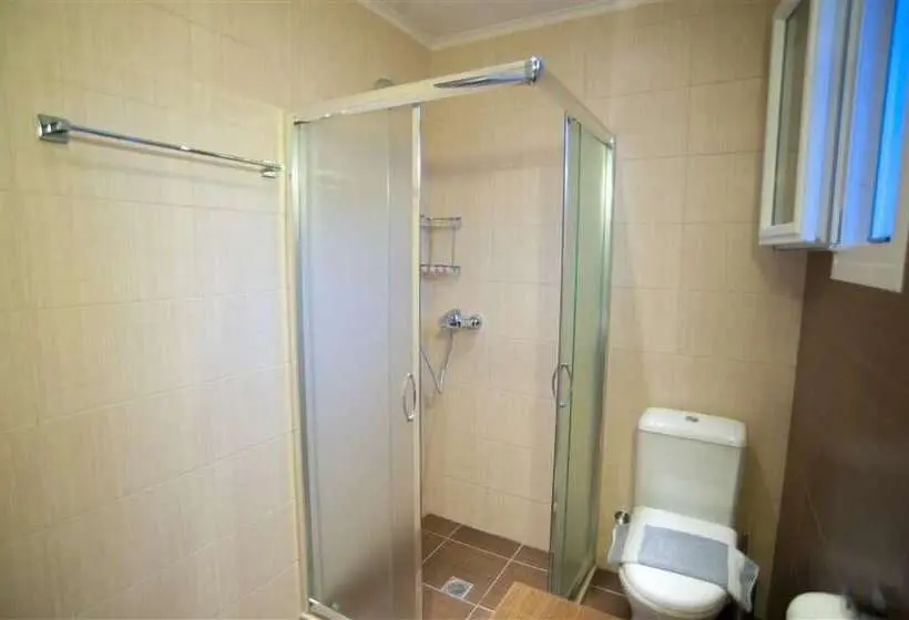 استودیو خانوادگی, Villa Vita Holidays