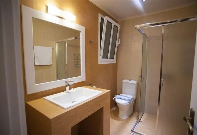 استودیو خانوادگی, Villa Vita Holidays