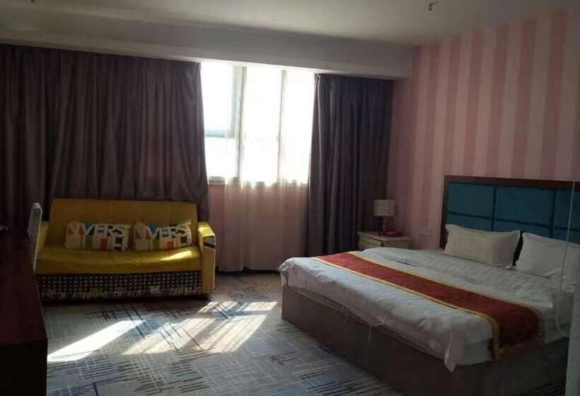 Quarto Deluxe, Aiqinhai