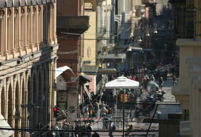 Aile Odası, Panorama Bologna Centro