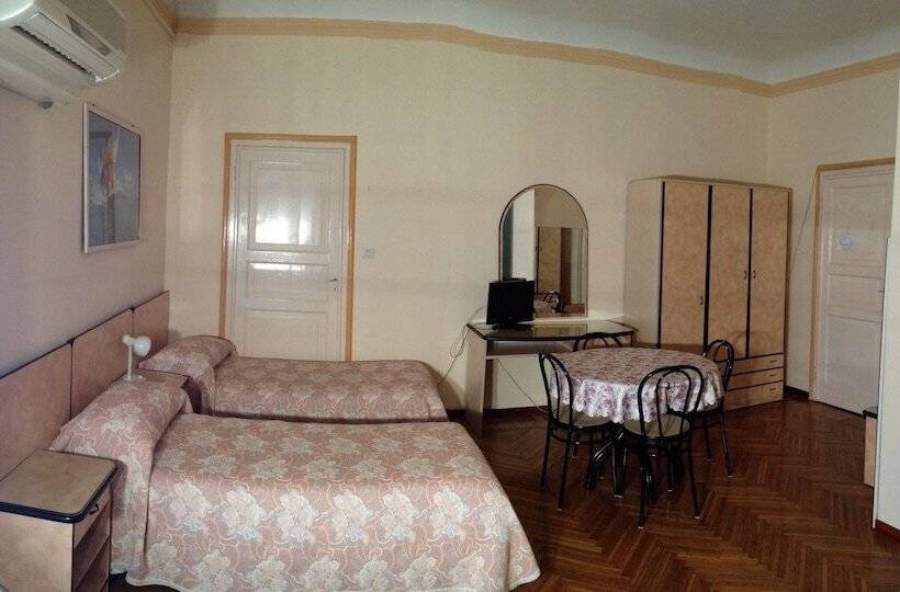 اتاق استاندارد با سرویس بهداشتی مشترک, Panorama Bologna Centro