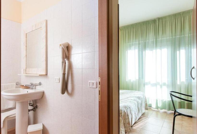 스탠다드 싱글 룸, Fabbrini