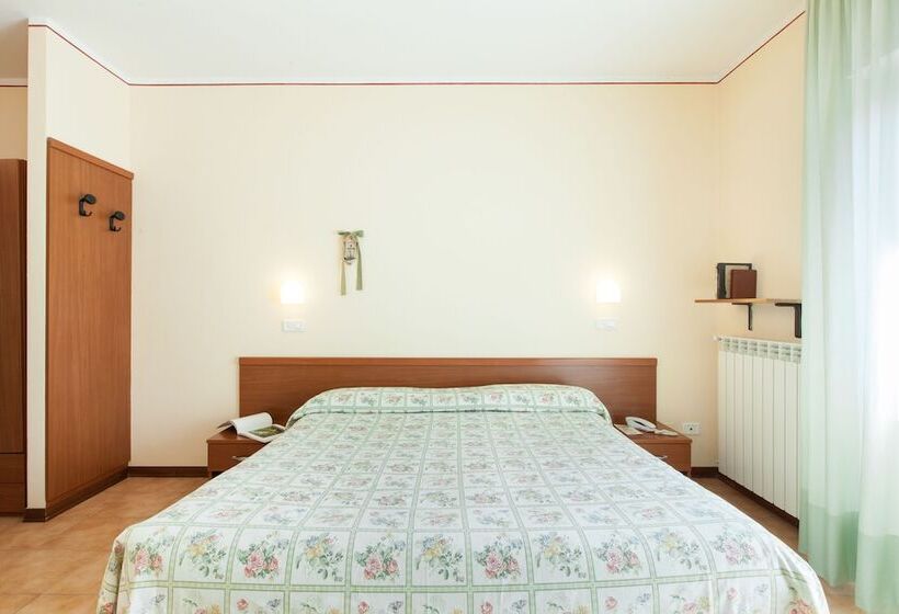 트리플 클래식 룸, Fabbrini