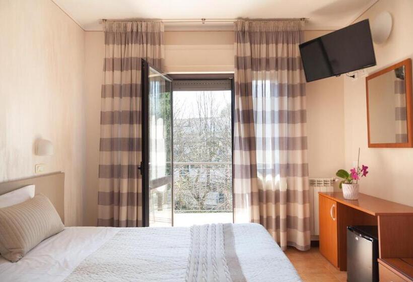 트리플 클래식 룸, Fabbrini