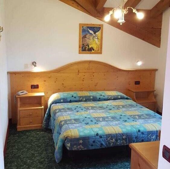 غرفة قياسية, Garni Al Nardis